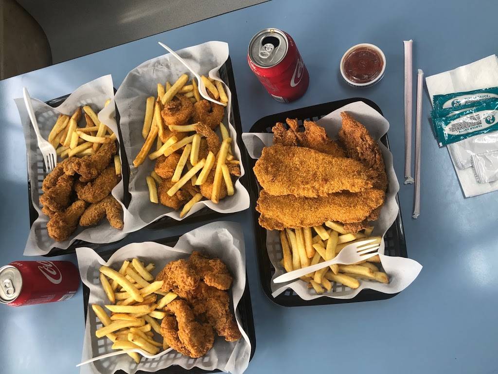 Johns Seafood | restaurant | 4925 Bonnie View Rd, Dallas, TX 75241, USA | 2143766606 OR +1 214-376-6606