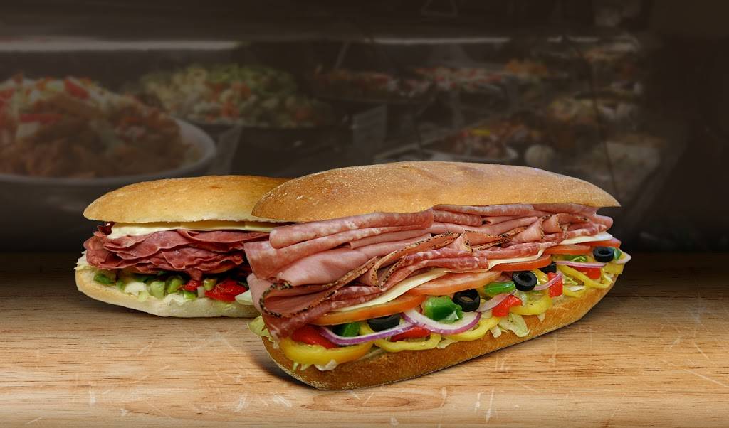 Nardellis Grinder Shoppe | meal takeaway | 896 E Main St, Meriden, CT 06450, USA | 2032351110 OR +1 203-235-1110