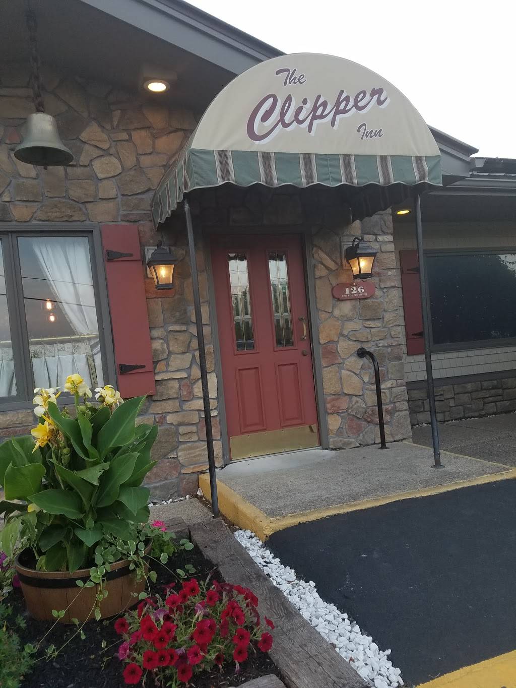 Clipper Inn | night club | 126 State St, Clayton, NY 13624, USA | 3156863842 OR +1 315-686-3842