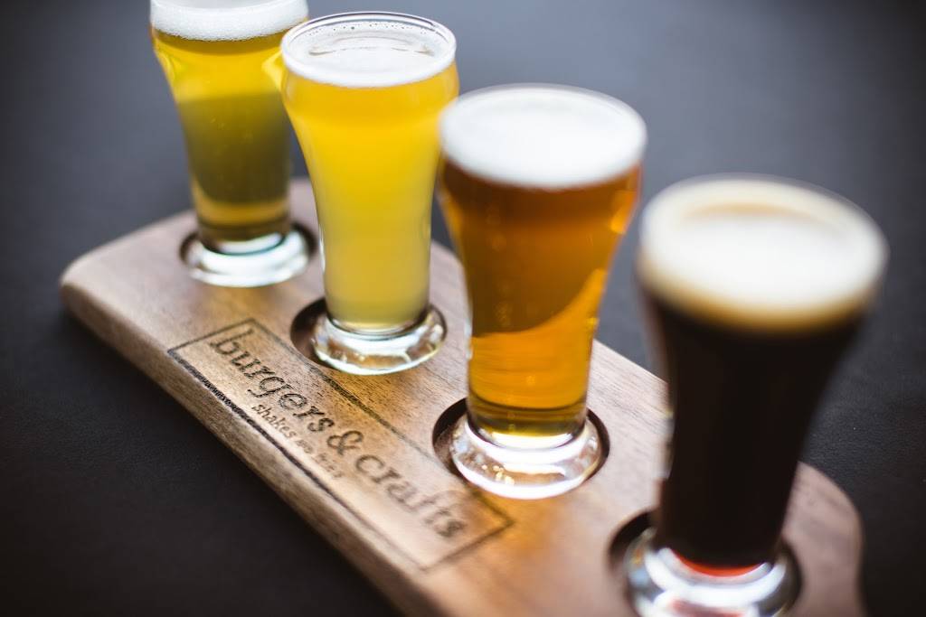 Burgers & Crafts | restaurant | 1204, 600 W 3rd St, Covington, KY 41011, USA | 8595474646 OR +1 859-547-4646