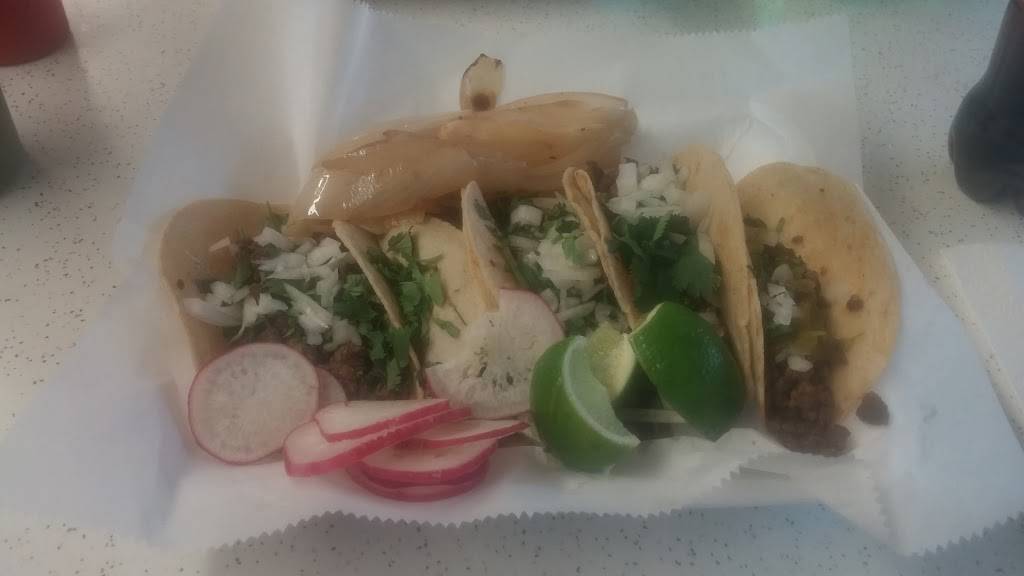 Taqueria Tacorriendo El Chino | restaurant | 1238 N Fayetteville St, Asheboro, NC 27203, USA | 3366290424 OR +1 336-629-0424