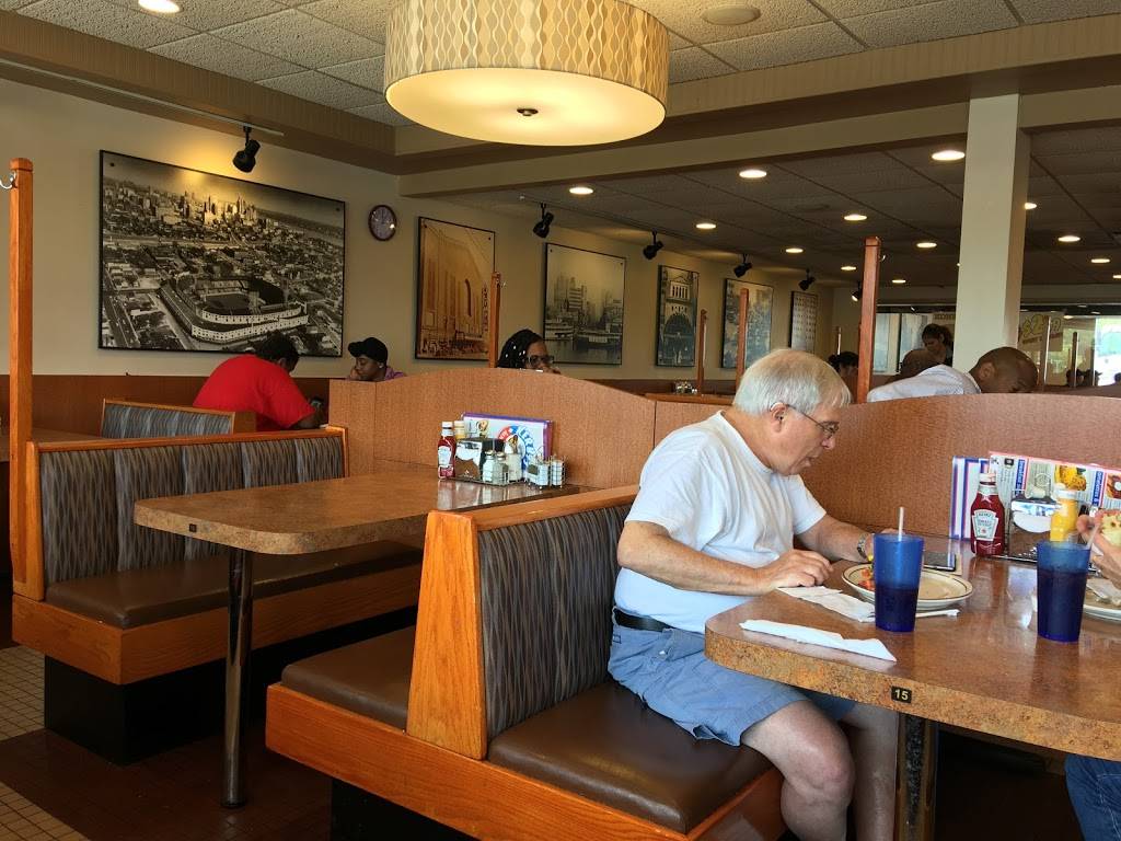 Kerbys Koney Island | restaurant | 25050 Northwestern Hwy, Southfield, MI 48075, USA | 2483580328 OR +1 248-358-0328