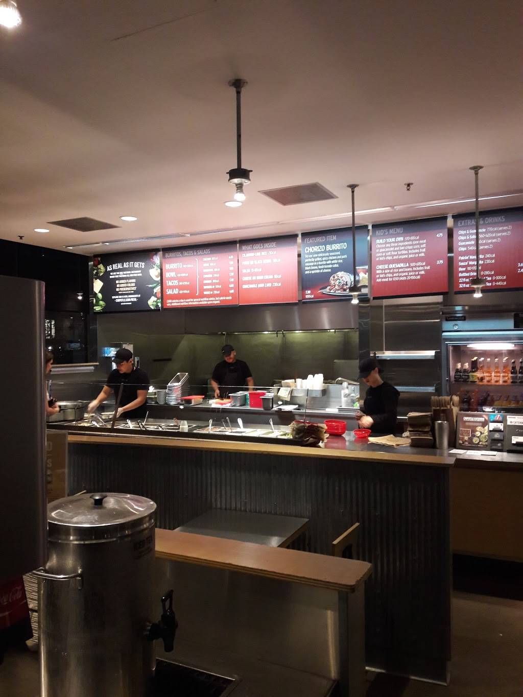Chipotle Mexican Grill | restaurant | 24100 E Commons Ave Ste 101, Aurora, CO 80016, USA | 3034003855 OR +1 303-400-3855