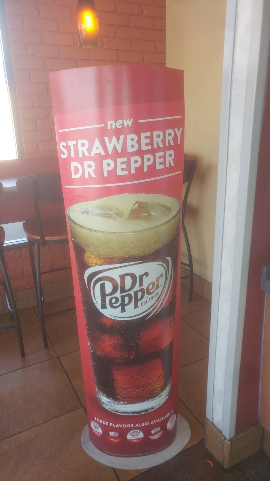 Jack in the Box | restaurant | 316 W Foothill Blvd, Rialto, CA 92376, USA | 9098750890 OR +1 909-875-0890