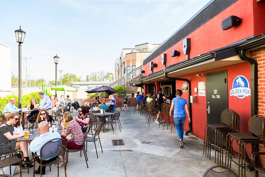 Llywelyns Pub | restaurant | 301 SE Douglas St, Lees Summit, MO 64063, USA | 8162725083 OR +1 816-272-5083