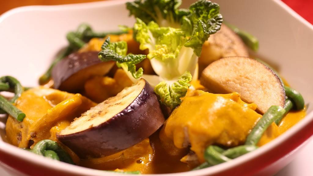 Hapag Pilipino | restaurant | 33 St Francis Square, Daly City, CA 94015, USA | 6507562220 OR +1 650-756-2220