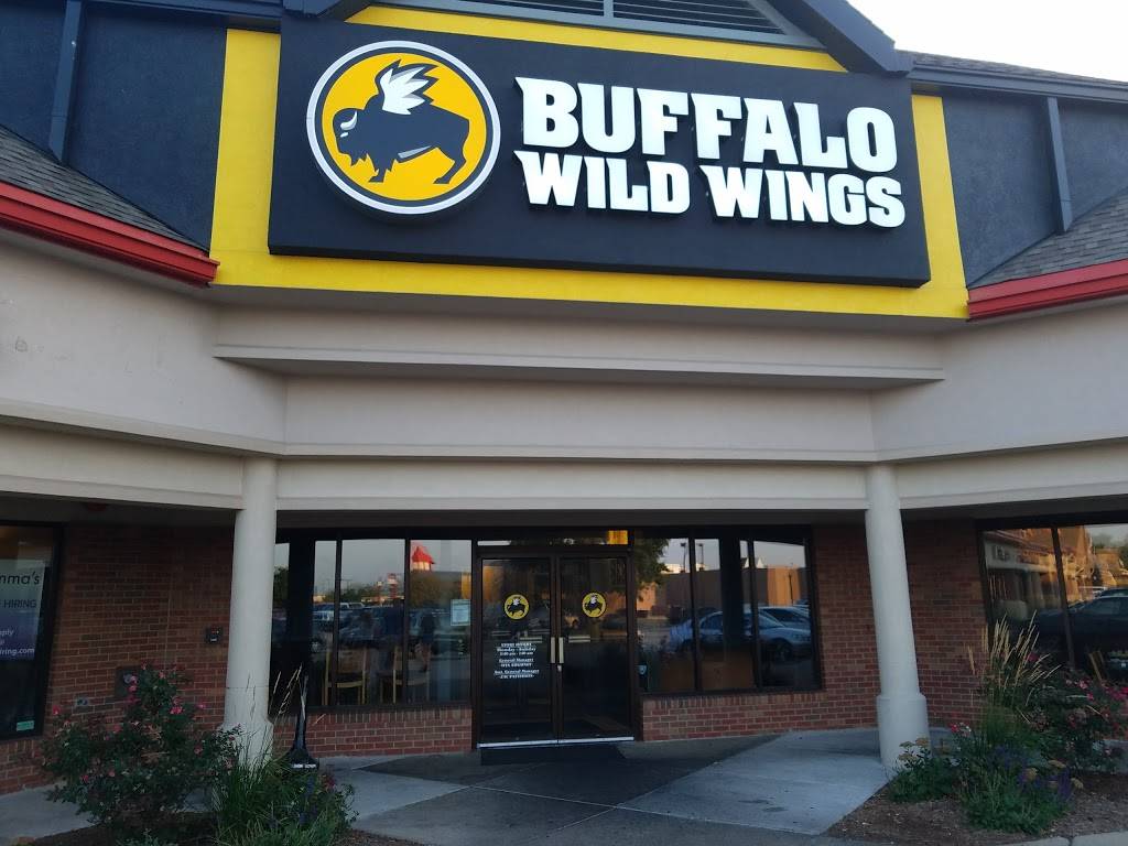 Buffalo Wild Wings | restaurant | 907 W Marketview Dr, Champaign, IL 61822, USA | 2173784400 OR +1 217-378-4400