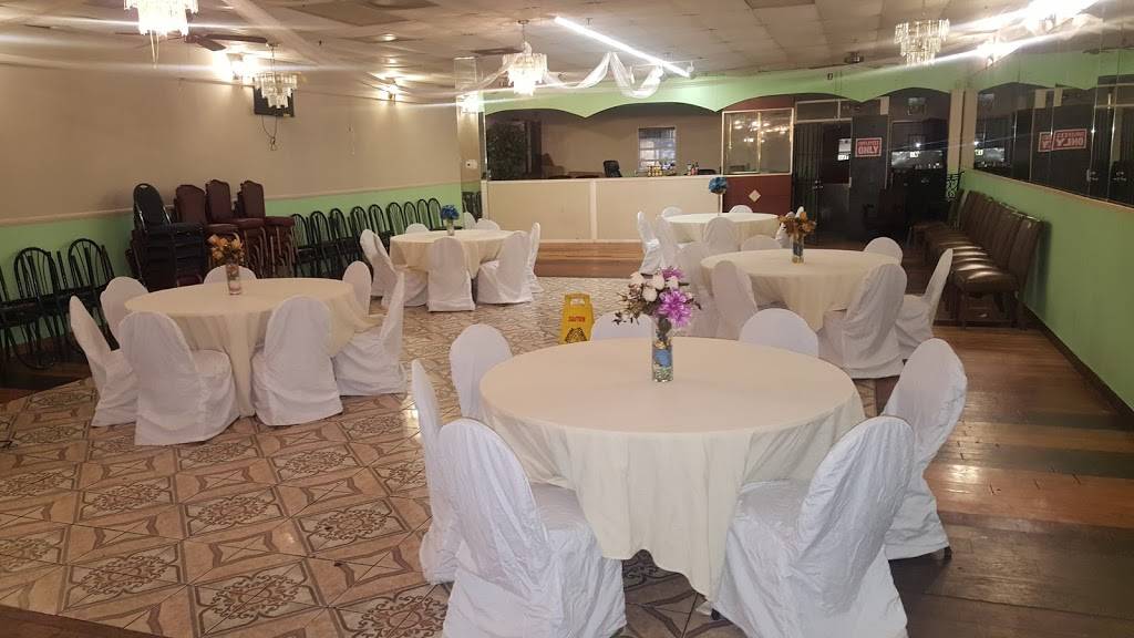 Touray Kunda Cafe | restaurant | 5134 Old National Hwy, College Park, GA 30349, USA | 4042286544 OR +1 404-228-6544