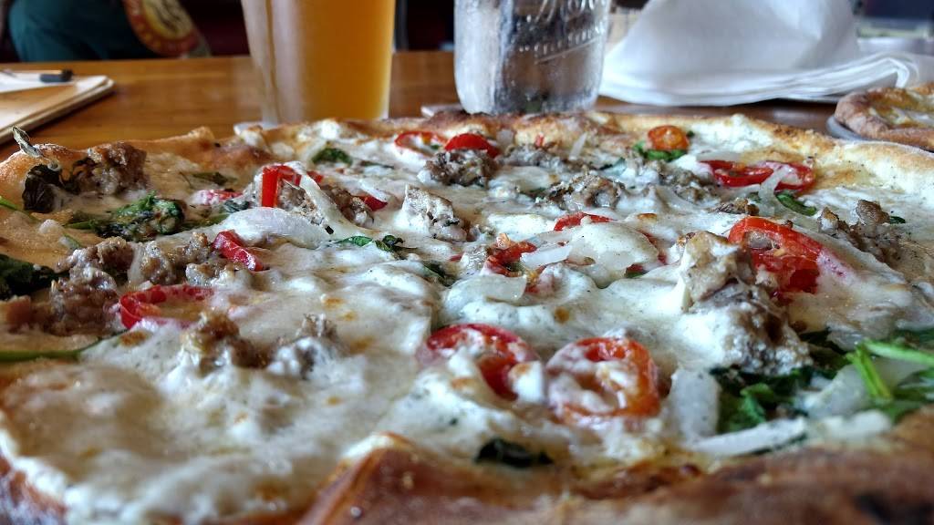 EVO Pizzeria | restaurant | 1075 E Montague Ave, North Charleston, SC 29405, USA | 8432251796 OR +1 843-225-1796