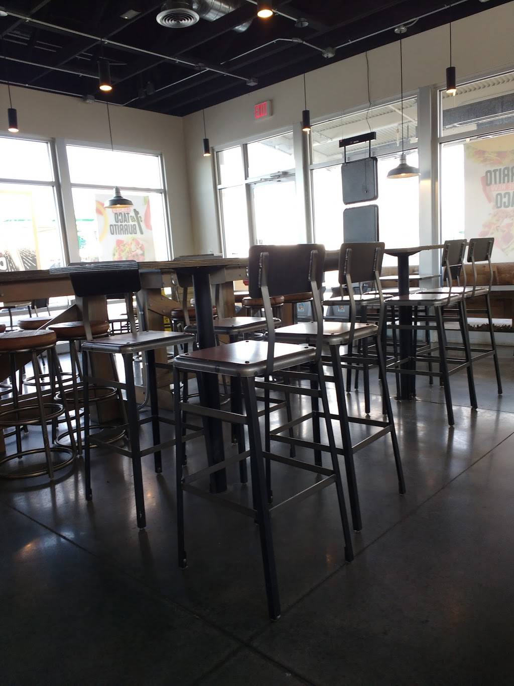 Taco Bell | meal takeaway | 115 E Water St, Oak Harbor, OH 43449, USA | 4196076280 OR +1 419-607-6280