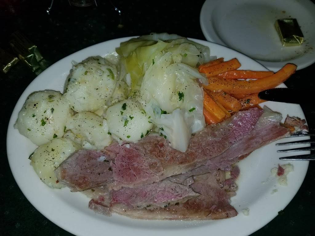 Verucchis Ristorante | restaurant | 600 N Greenwood St, Spring Valley, IL 61362, USA | 8156636431 OR +1 815-663-6431