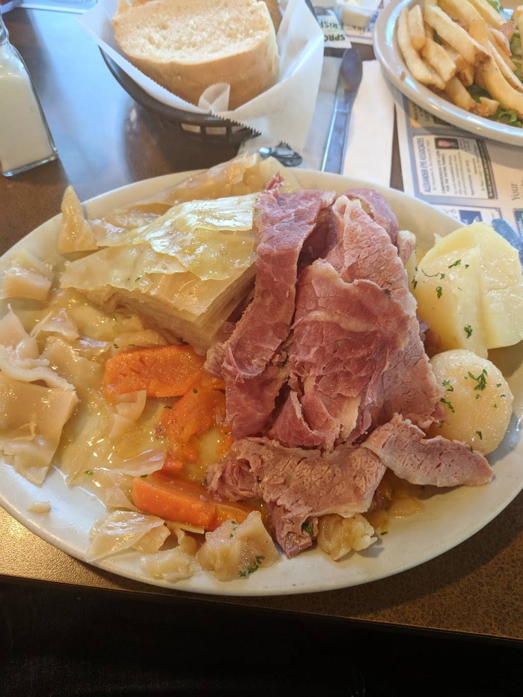 Char Broil | restaurant | 2450 Monroe Ave, Rochester, NY 14618, USA | 5854734960 OR +1 585-473-4960