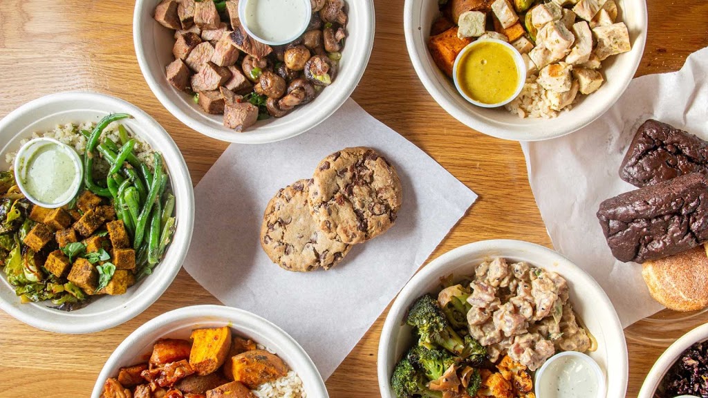 Mahana Fresh | restaurant | 2420 W Brandon Blvd, Brandon, FL 33511, USA | 8133307890 OR +1 813-330-7890