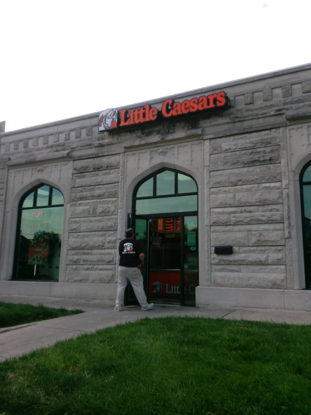Little Caesars Pizza | meal takeaway | 308 W Markland Ave, Kokomo, IN 46901, USA | 7654561700 OR +1 765-456-1700