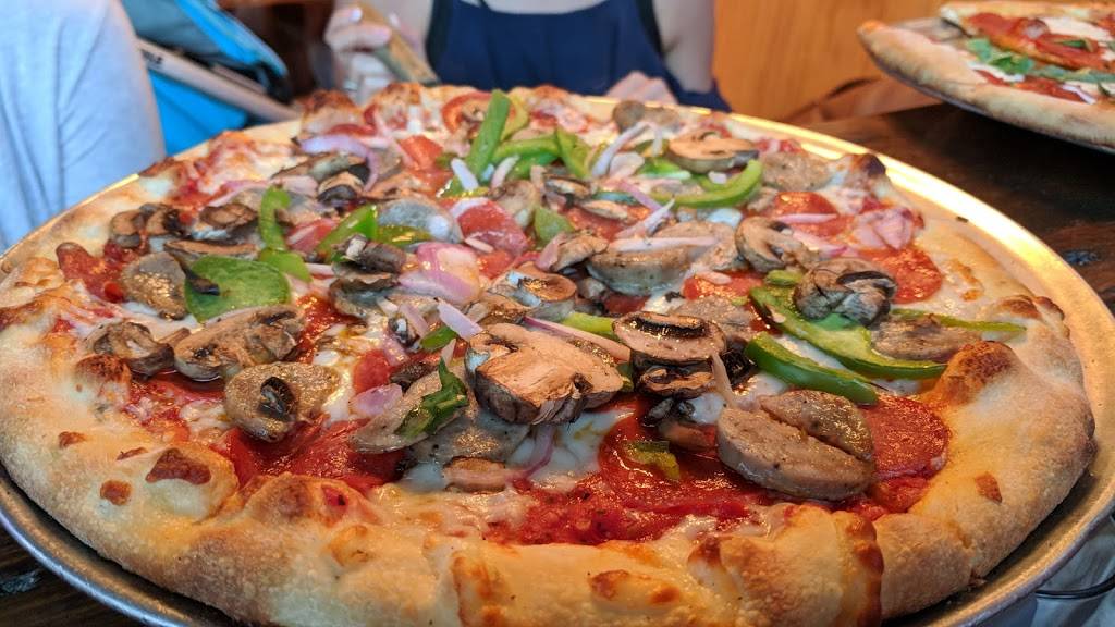 DAllesandros Pizza | restaurant | 229 St Philip St, Charleston, SC 29403, USA | 8438536337 OR +1 843-853-6337