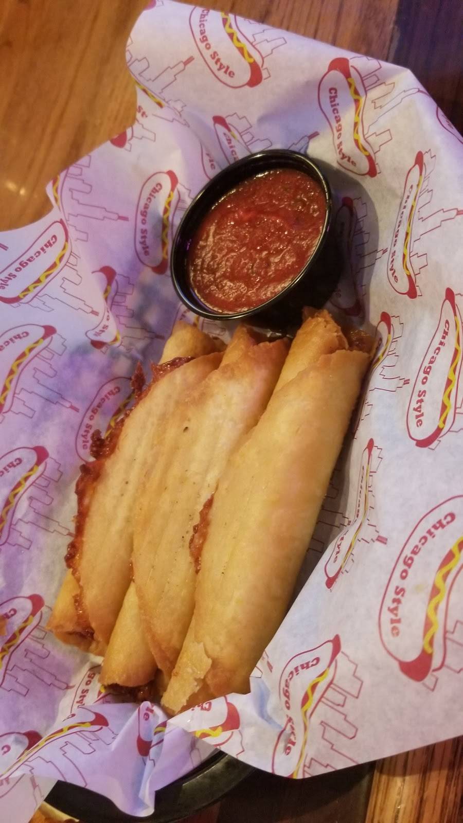 Coachs Corner Pizzeria & Sports Grill | restaurant | 152 Biesterfield Rd, Elk Grove Village, IL 60007, USA | 8479561818 OR +1 847-956-1818