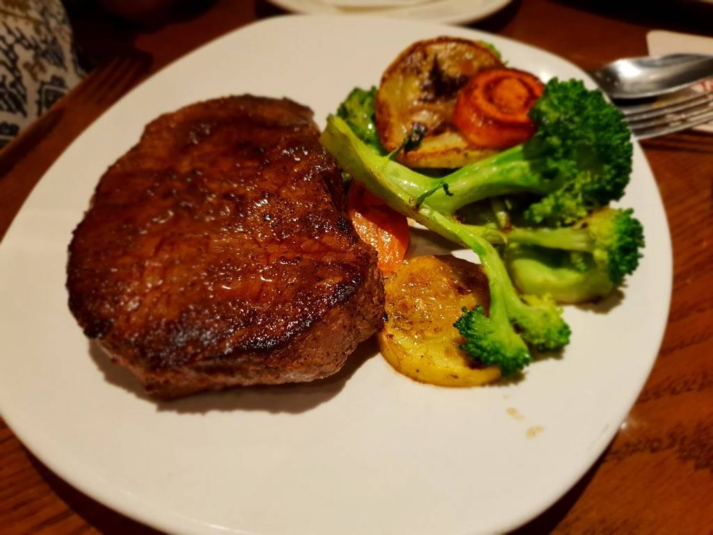 Cracker Barrel Old Country Store | restaurant | 101 Commons Dr, Greenwood, SC 29649, USA | 8642299026 OR +1 864-229-9026