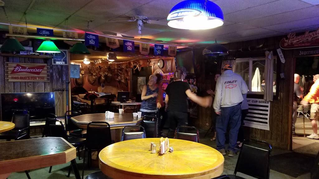 Dug Out | restaurant | 2491 240th St, Cushing, WI 54006, USA | 7156485275 OR +1 715-648-5275