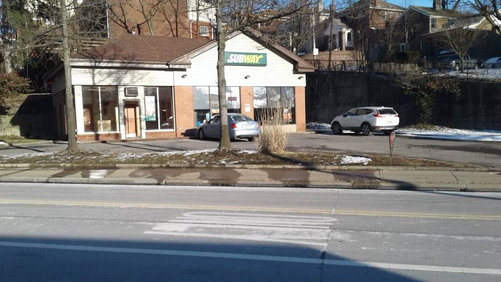 Subway Restaurants | restaurant | 308 Cochran Rd, Pittsburgh, PA 15228, USA | 4123439562 OR +1 412-343-9562