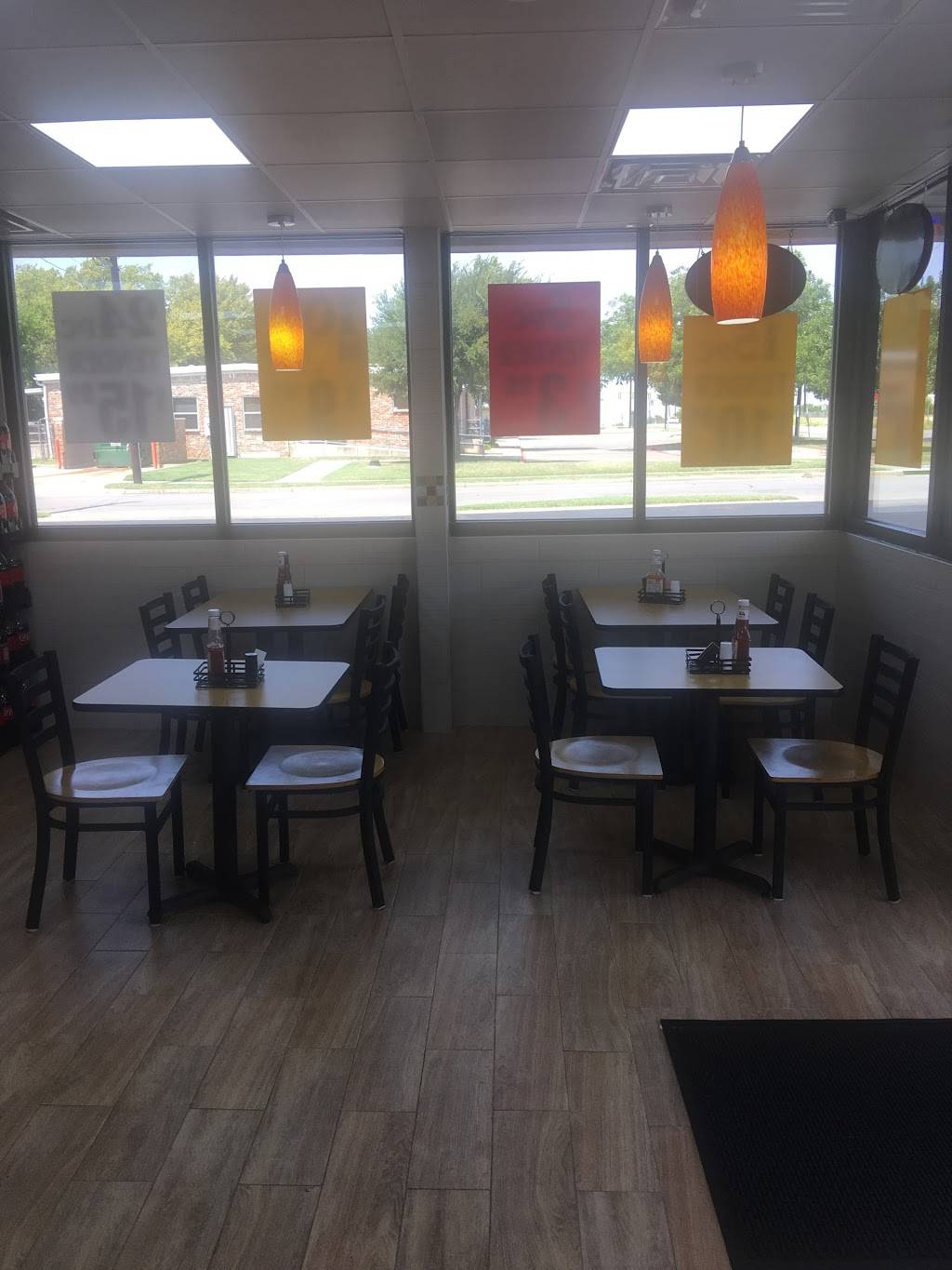 Lisas Chicken | restaurant | 4300 E Rosedale St, Fort Worth, TX 76105, USA | 8175314747 OR +1 817-531-4747