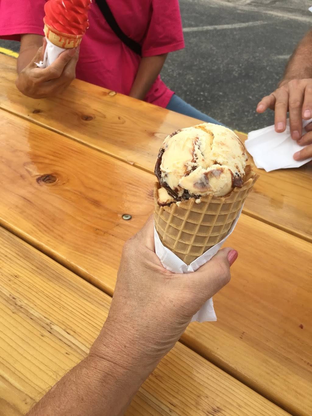 Scoop | restaurant | 920 Newberry Ave, Newberry, MI 49868, USA | 9062934983 OR +1 906-293-4983