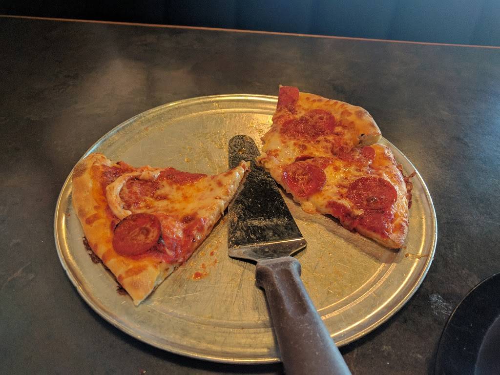 Barros Pizza | restaurant | 3053 W Agua Fria Fwy, Phoenix, AZ 85027, USA | 6238690123 OR +1 623-869-0123