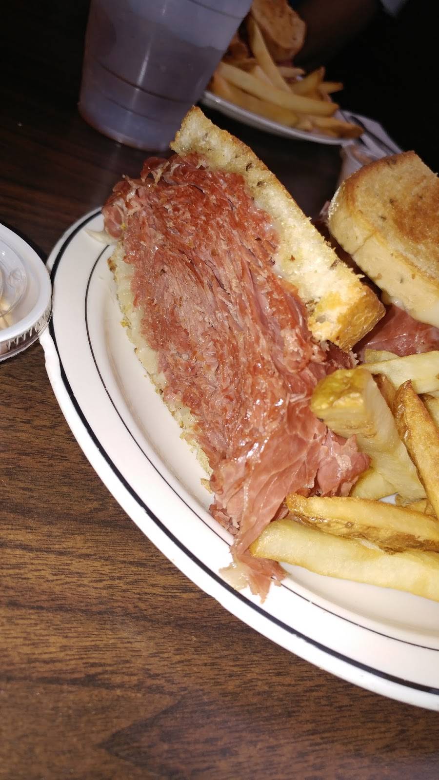 Karls Inn of the Barristers | restaurant | 1264 W 3rd St, Cleveland, OH 44113, USA | 2162414141 OR +1 216-241-4141