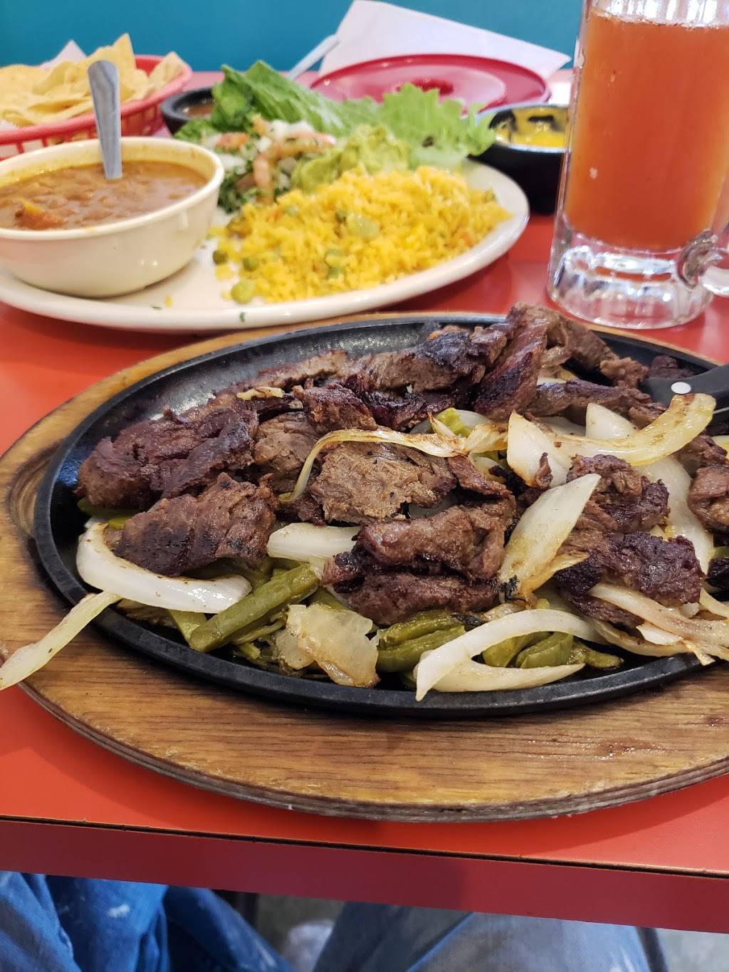 Los Charros | restaurant | 11108 Bentley St, Houston, TX 77093, USA | 2814426060 OR +1 281-442-6060