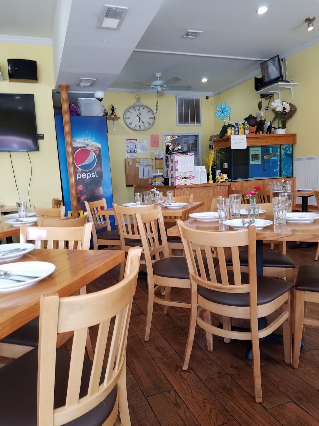 Rosarios Ihawan | restaurant | 40-09 69th St, Flushing, NY 11377, USA | 7184583300 OR +1 718-458-3300