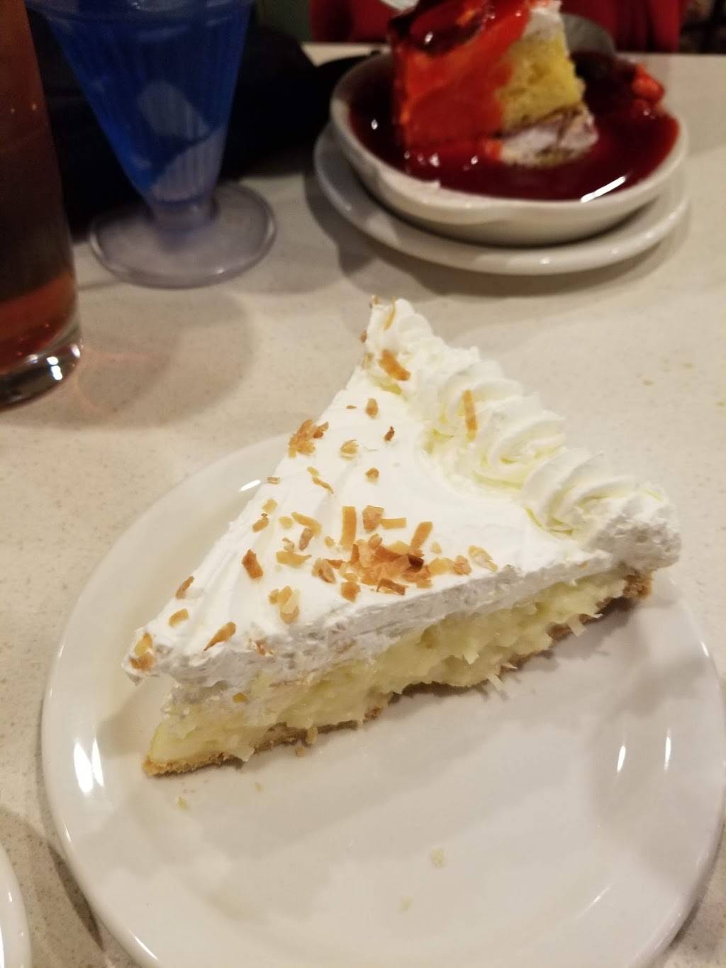 K&W Cafeterias | restaurant | 3169 Peters Creek Pkwy, Winston-Salem, NC 27127, USA | 3367854972 OR +1 336-785-4972