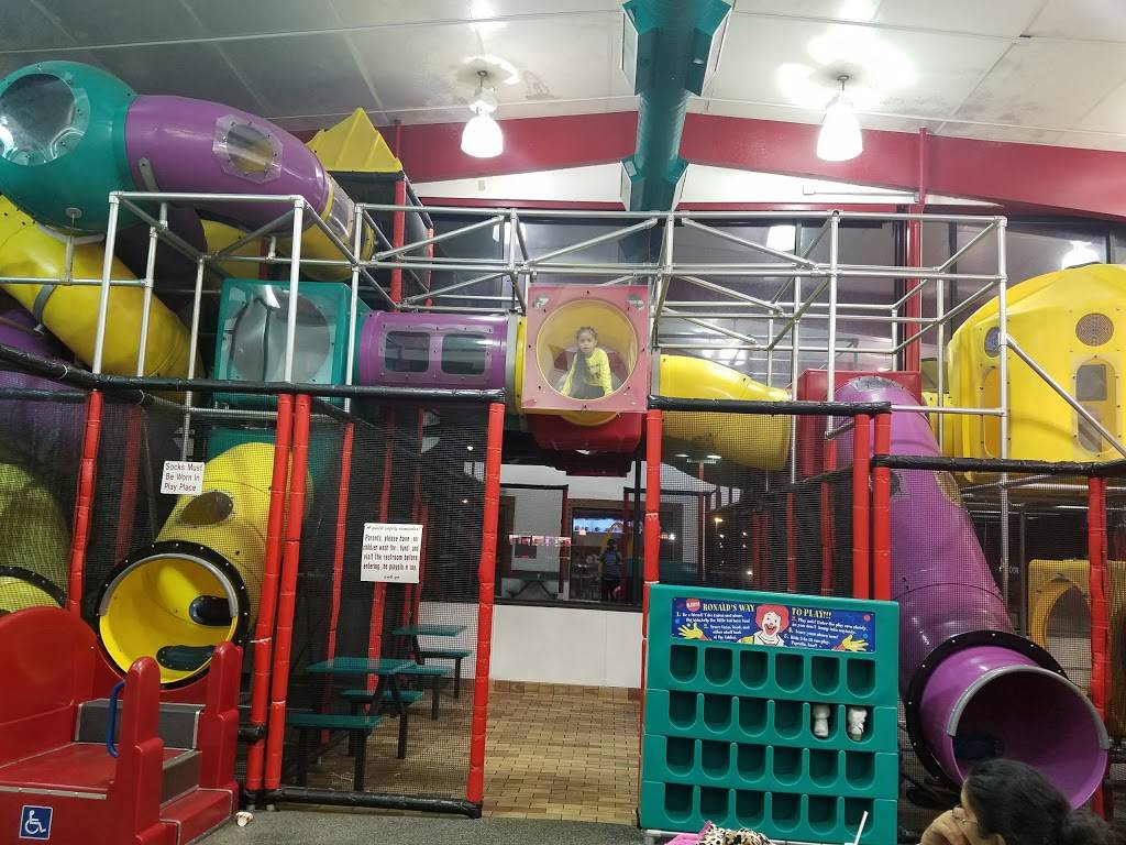 McDonalds | cafe | 8315 Montgomery Blvd NE, Albuquerque, NM 87109, USA | 5052923171 OR +1 505-292-3171