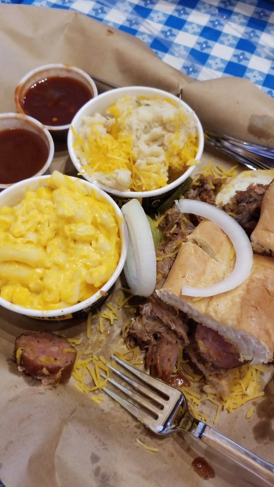 Dickeys Barbecue Pit | meal delivery | 61103 Airport Rd, Slidell, LA 70460, USA | 9857200070 OR +1 985-720-0070