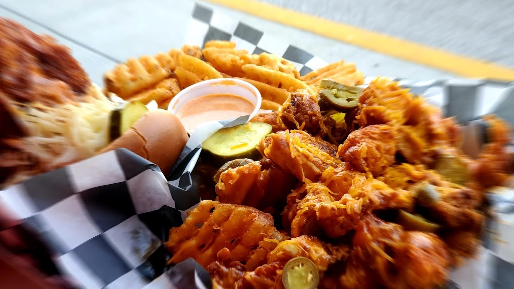 Hangry Joes Hot Chicken | restaurant | 2329B Forest Dr, Annapolis, MD 21401, USA | 4438080501 OR +1 443-808-0501