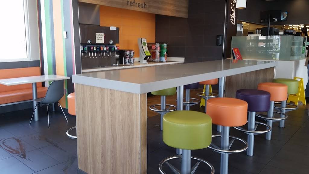 McDonalds | cafe | 2860 Fulton Ave, Sacramento, CA 95821, USA | 9169770100 OR +1 916-977-0100