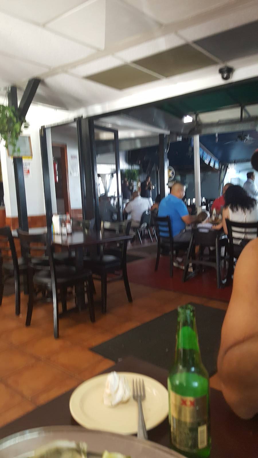 El Tejado | restaurant | 1426 S Soto St, Los Angeles, CA 90023, USA | 3232616661 OR +1 323-261-6661