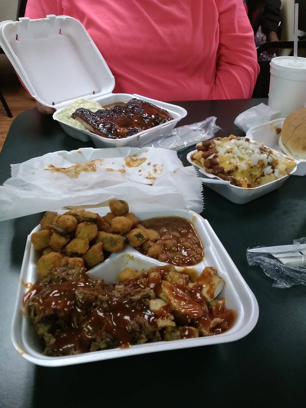 Chatt Smoke House | restaurant | 416 E M L King Blvd, Chattanooga, TN 37403, USA | 4234684978 OR +1 423-468-4978