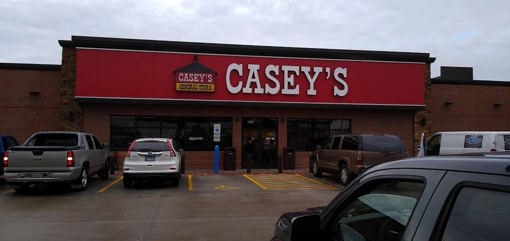 Caseys | meal takeaway | 2040 S Eastwood Dr, Woodstock, IL 60098, USA | 8153377657 OR +1 815-337-7657