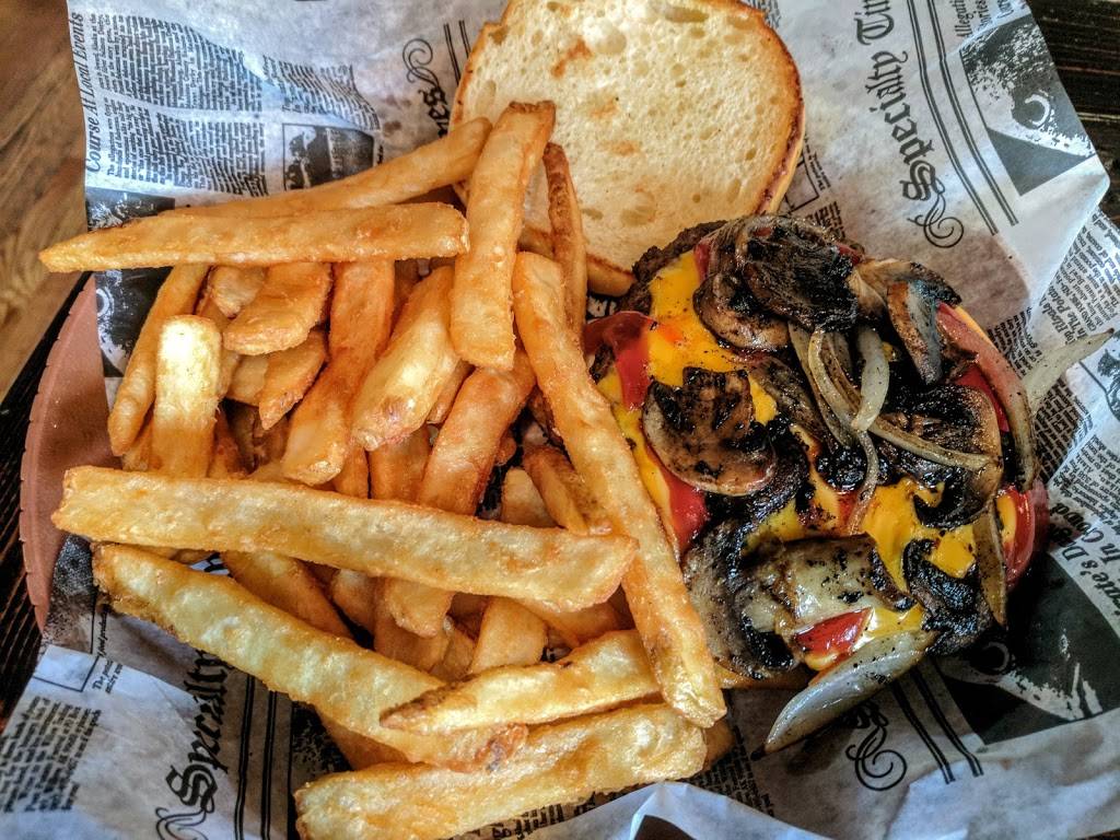 The Social Tap | restaurant | 2036 Anmoore Rd, Bridgeport, WV 26330, USA | 3048489218 OR +1 304-848-9218