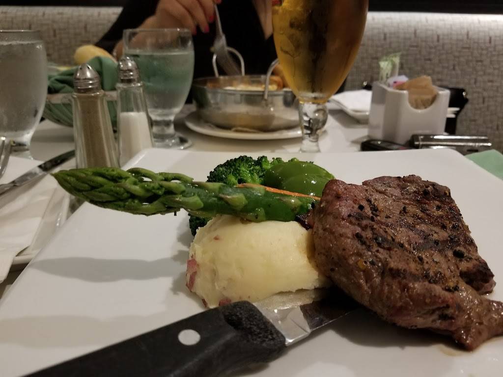 TaZa Grill Bar | restaurant | 2501 Argentia Rd, Mississauga, ON L5N 4G8, Canada | 9053632444 OR +1 905-363-2444