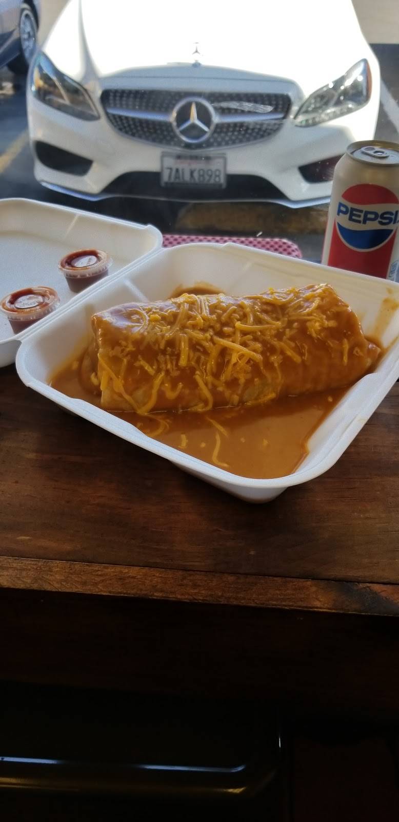 Sombrero Mexican Food | restaurant | 189 Palm Ave, Imperial Beach, CA 91932, USA | 6194248822 OR +1 619-424-8822