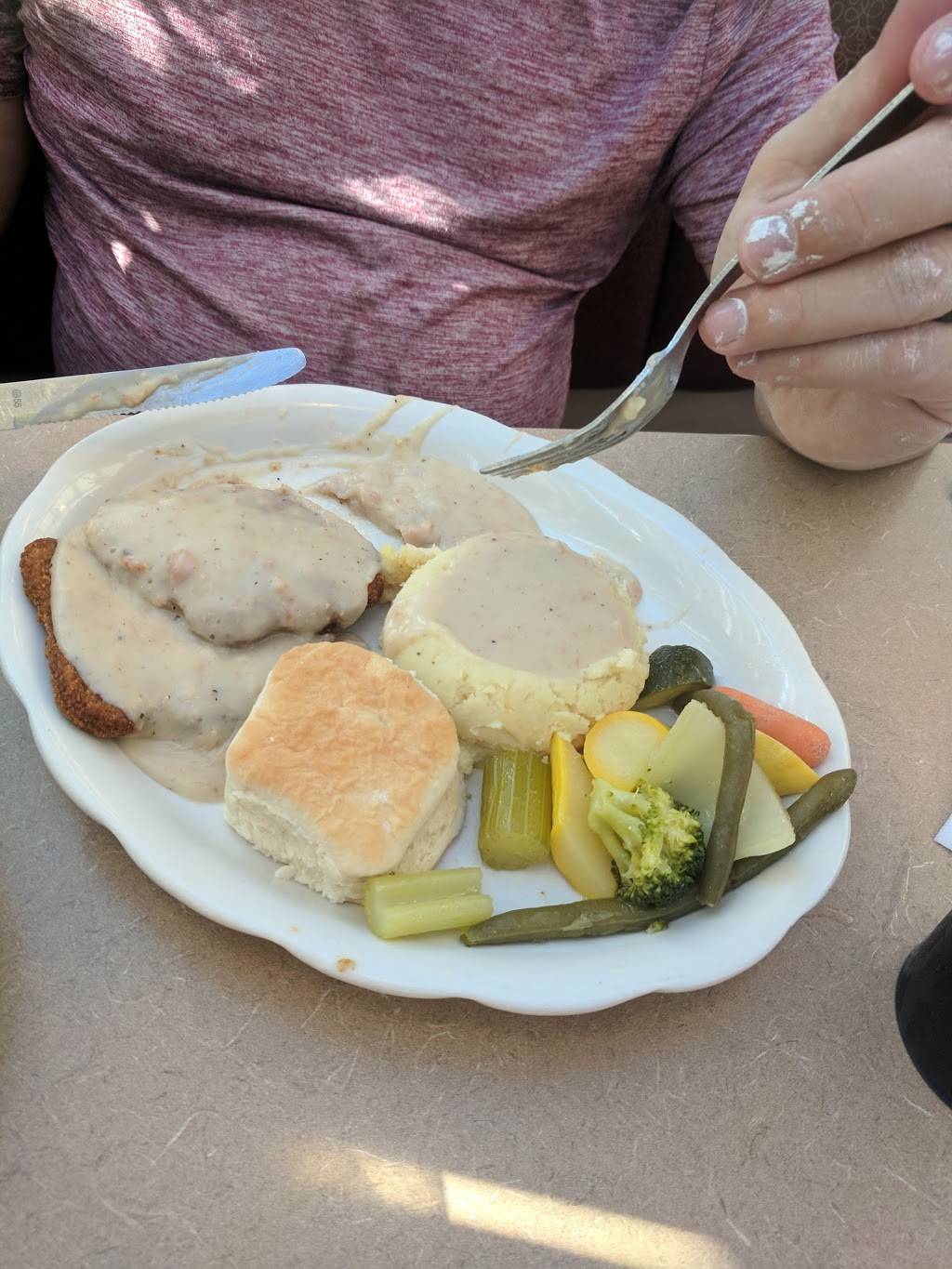 Michaels Kitchen | restaurant | 35481 Groesbeck Hwy, Clinton Twp, MI 48035, USA | 5867918690 OR +1 586-791-8690