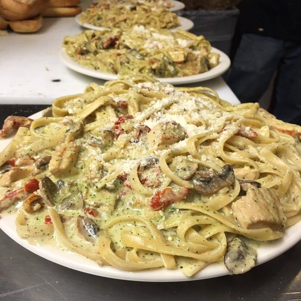 Seniores Pizza | meal delivery | 730 Kains Ave, San Bruno, CA 94066, USA | 6509524100 OR +1 650-952-4100