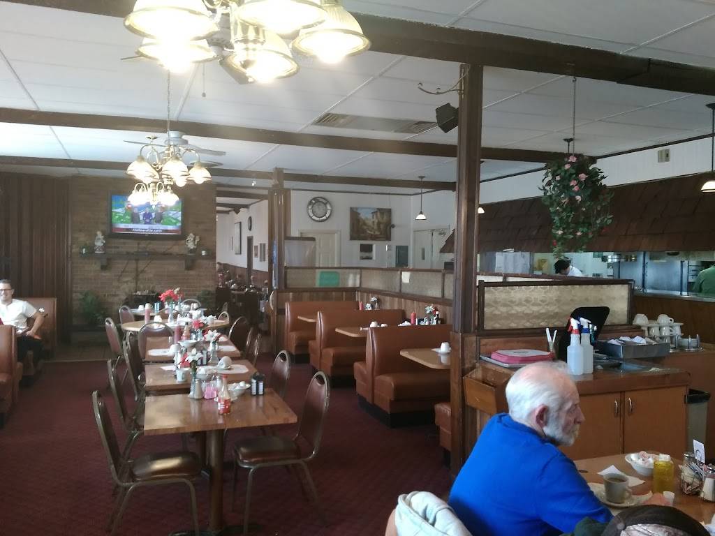 Georges Family Restaurant | restaurant | 2170 N Ridge Rd, Elyria, OH 44035, USA | 4402775838 OR +1 440-277-5838