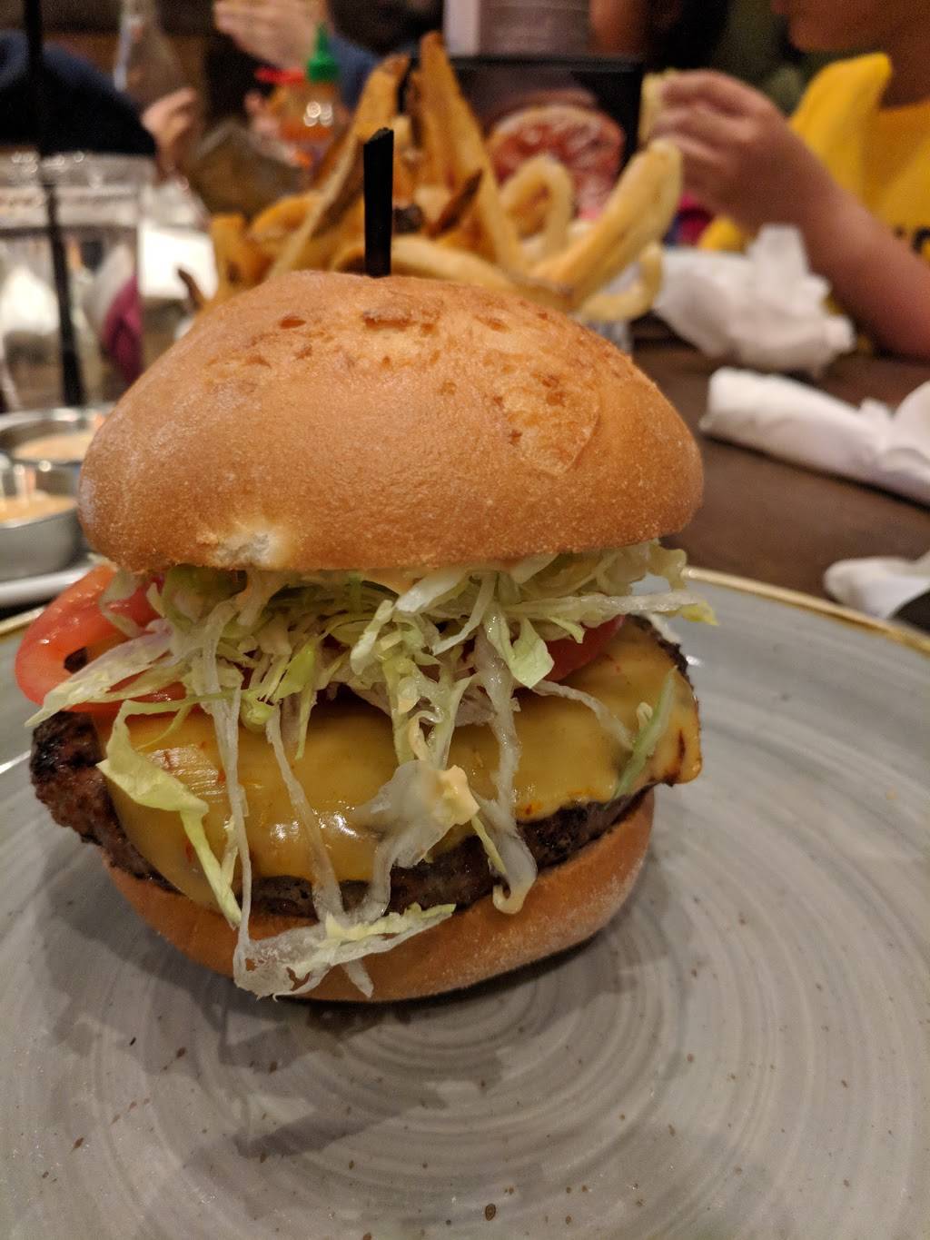 Bakers Crust Artisan Kitchen | restaurant | 19890 Belmont Chase Dr #135, Ashburn, VA 20147, USA | 7034434286 OR +1 703-443-4286