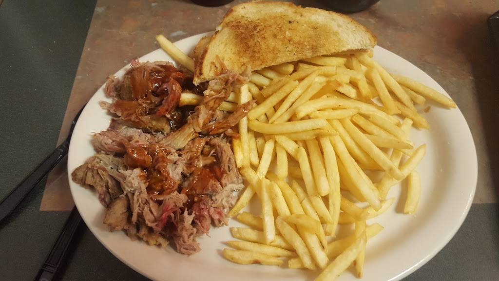 Magnolia Tree | restaurant | 4925 Hooper Hwy, Cosby, TN 37722, USA | 4234872519 OR +1 423-487-2519