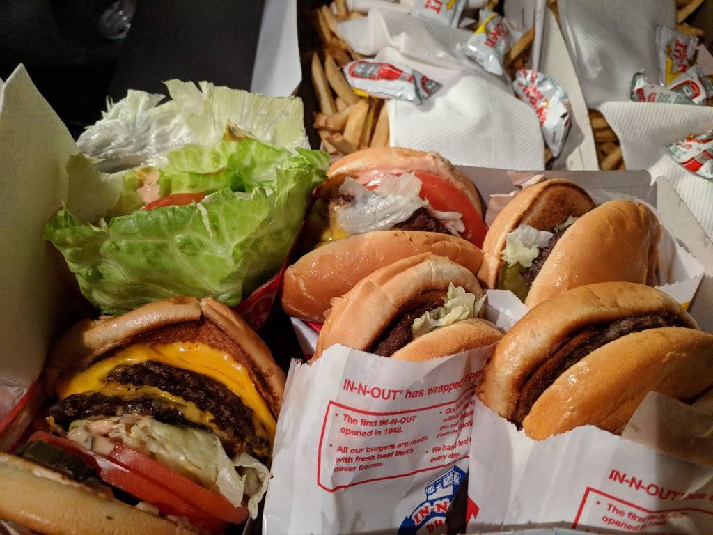 In-N-Out Burger | restaurant | 21133 Golden Springs Dr, Diamond Bar, CA 91765, USA | 8007861000 OR +1 800-786-1000