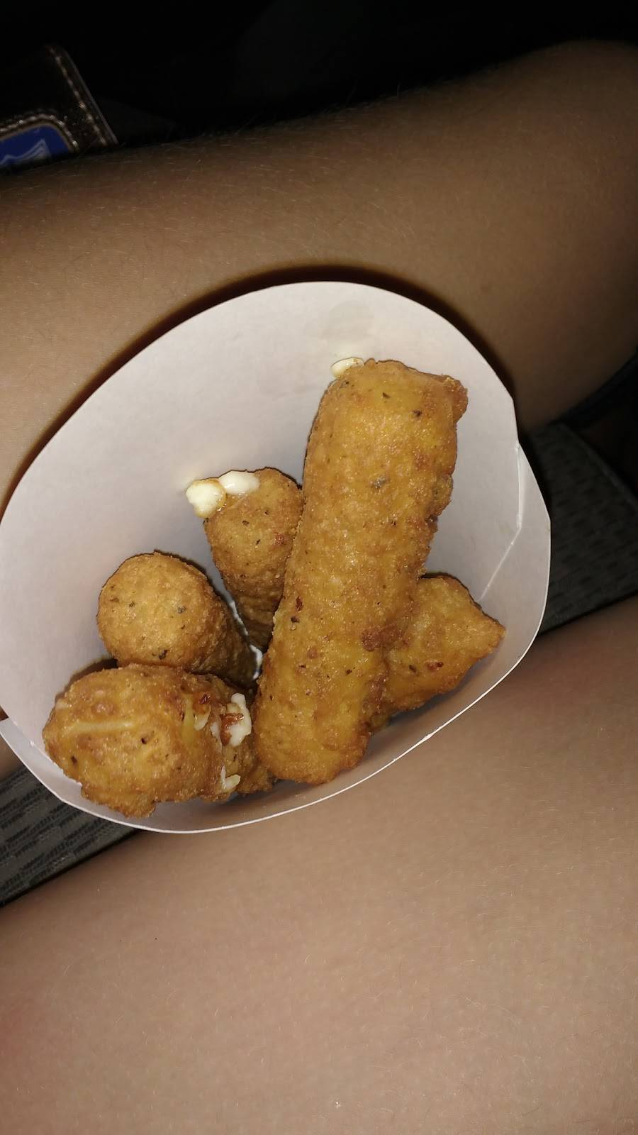 Arbys | restaurant | 15893 W High St, Middlefield, OH 44062, USA | 4406325882 OR +1 440-632-5882