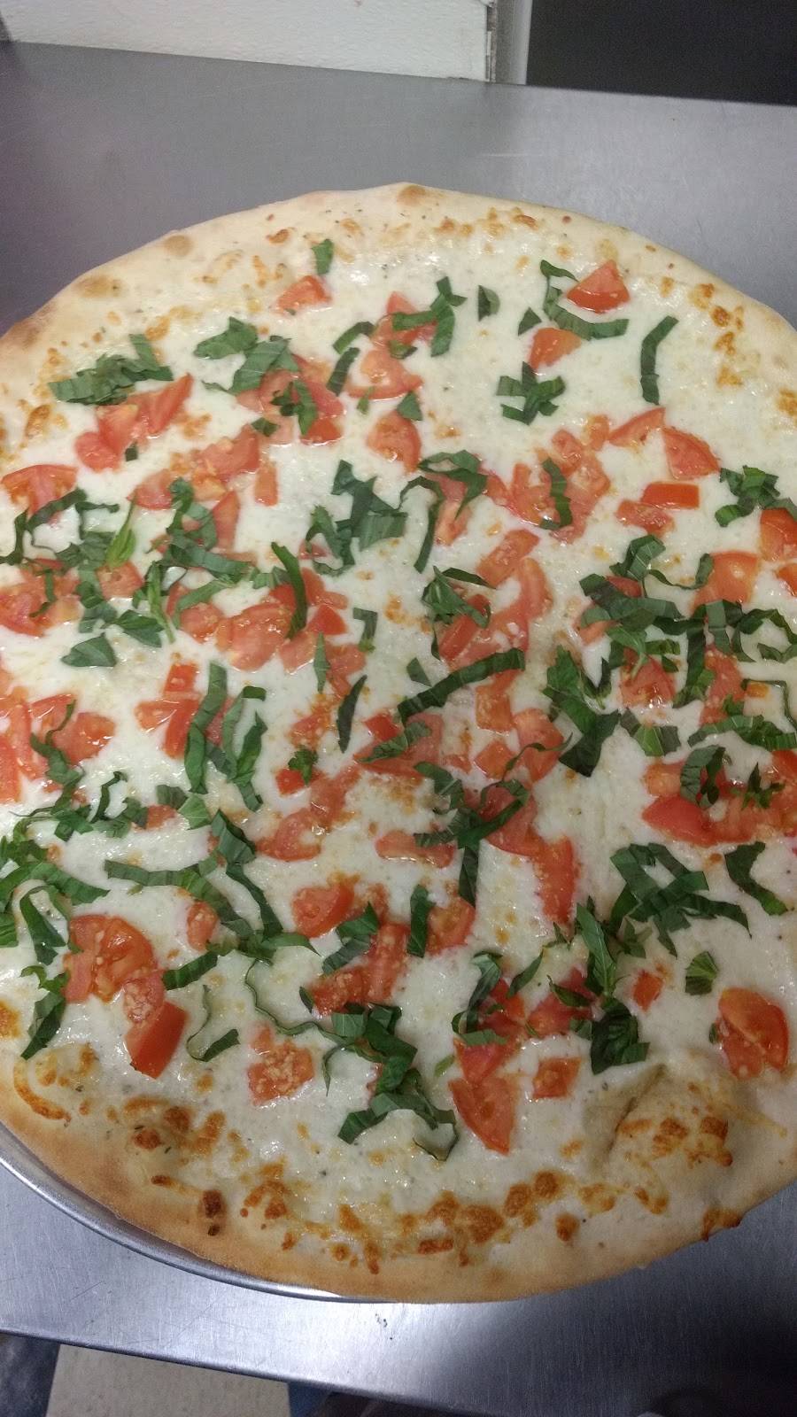 La Bella Italia Restaurant | restaurant | 445 N Queen St, Littlestown, PA 17340, USA | 7173598889 OR +1 717-359-8889