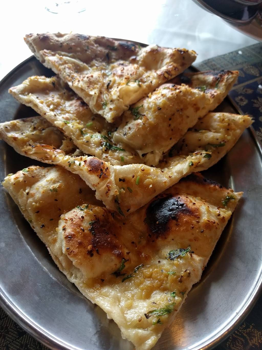 Cafe Tandoor | restaurant | 2096 S Taylor Rd, Cleveland, OH 44118, USA | 2163718500 OR +1 216-371-8500