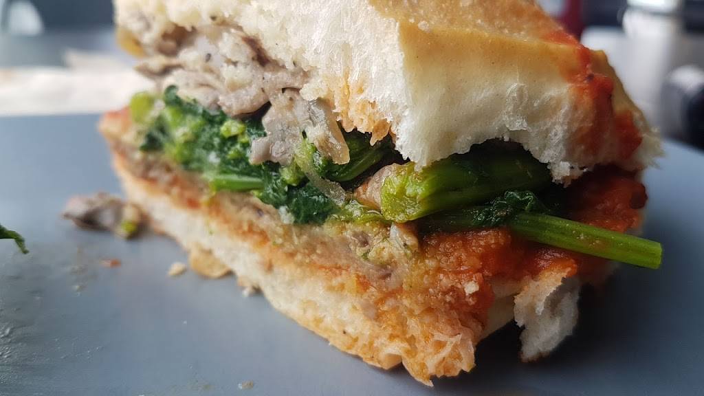 Salvatores Eatery | restaurant | 22 Simona Dr unit b1, Bolton, ON L7E4K1, Canada | 9058572772 OR +1 905-857-2772